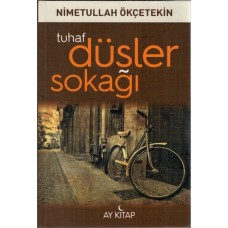 Tuhaf Düşler Sokağı